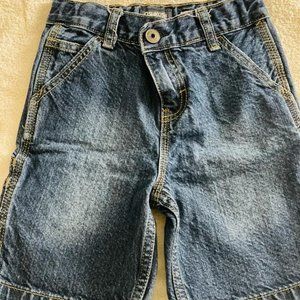 OSHKOSH BOYS DENIM SHORTS SIZE 5 YEARS